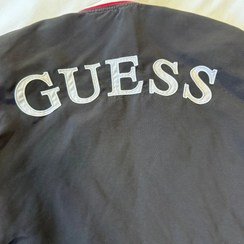 Guess Mens Black Bomber Jacket Varsity Style Red Lining Size M